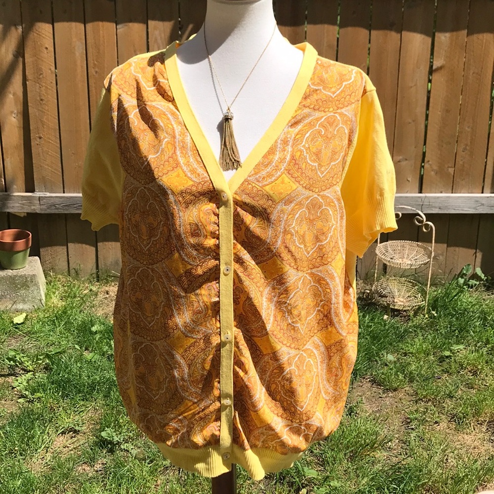Isaac Mizrahi Live Yellow Paisley Button Up Top Size 2X